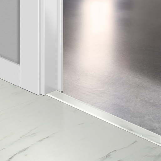 Quick-Step vinyl - Incizo profiel 40136 Wit Carrara-marmer 2000x45x8mm