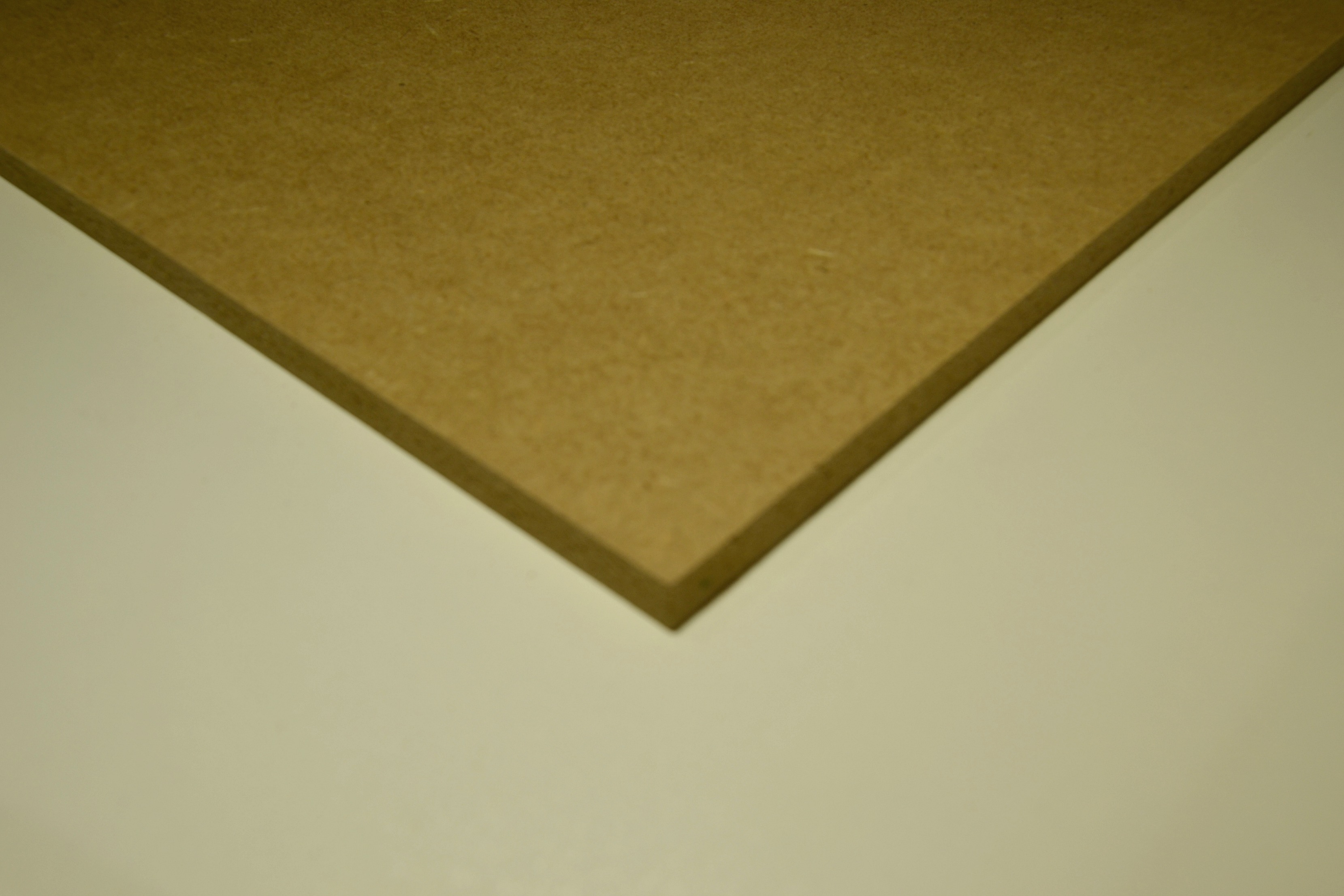 MDF plaat bruin 9mm 244 x 122cm