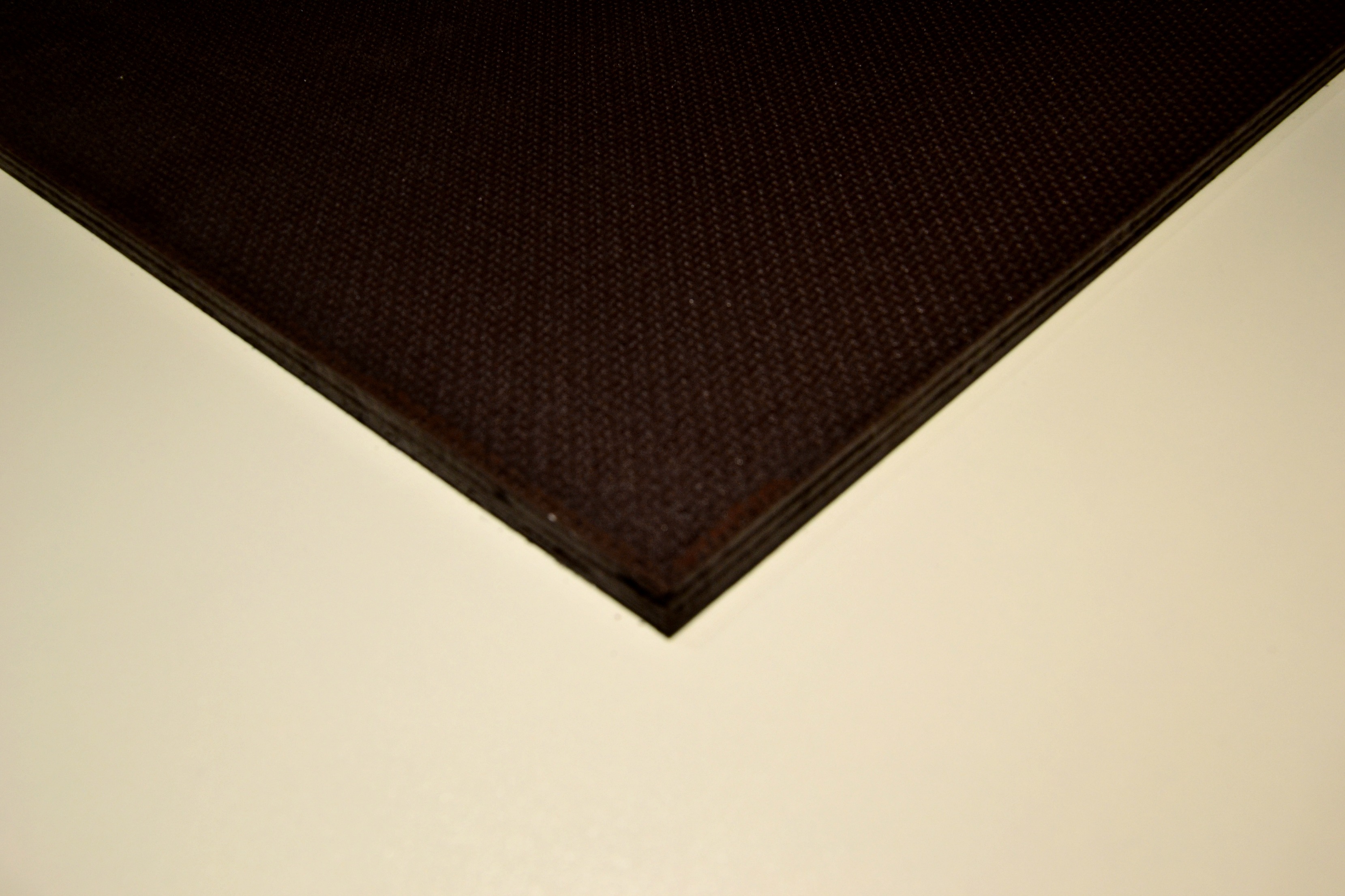 Betonplex 9mm antiderapant 250 x 125cm