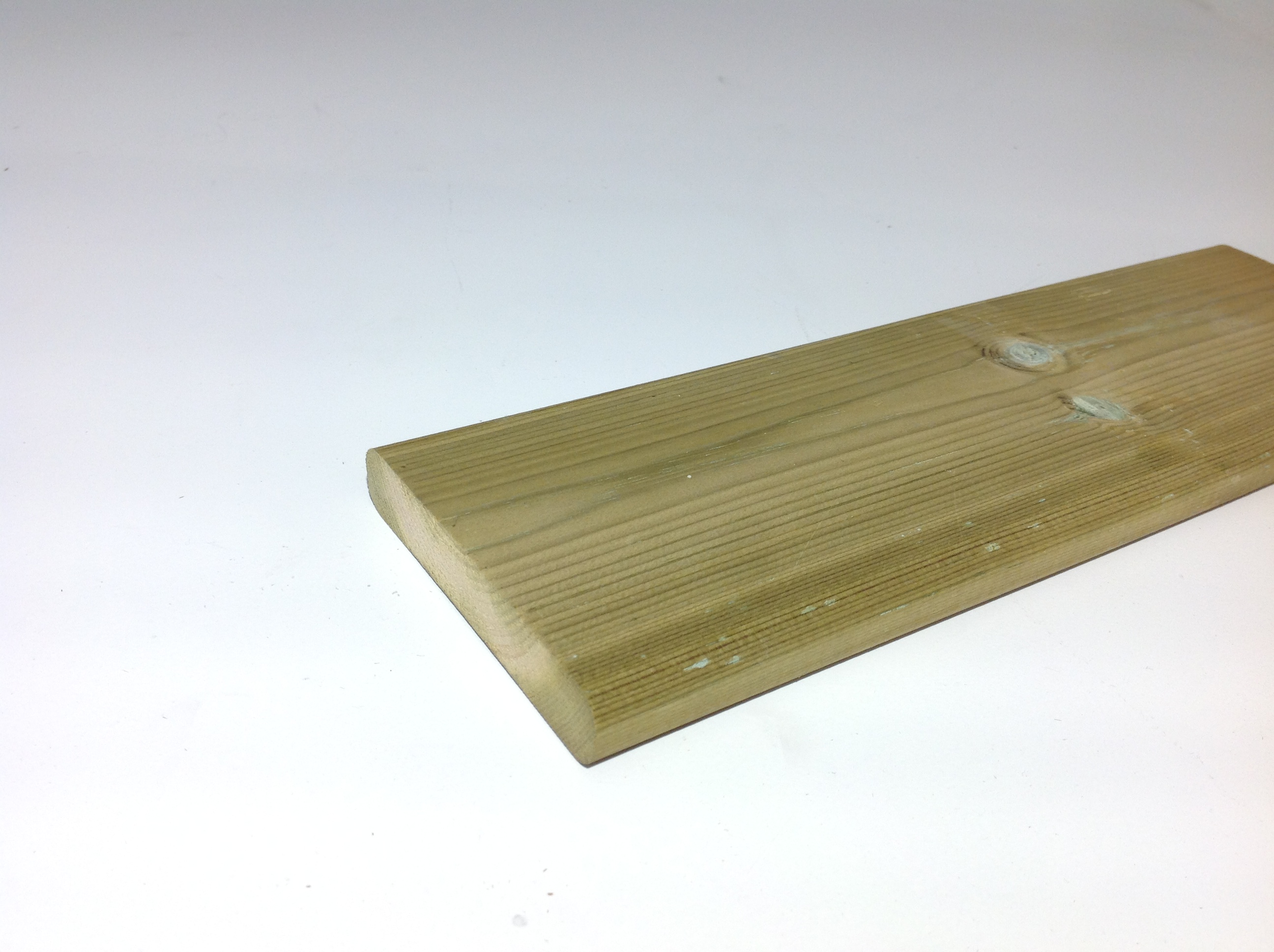 Den tuinhout 16 x 95mm geschaafd afgerond geimpregneerd groen