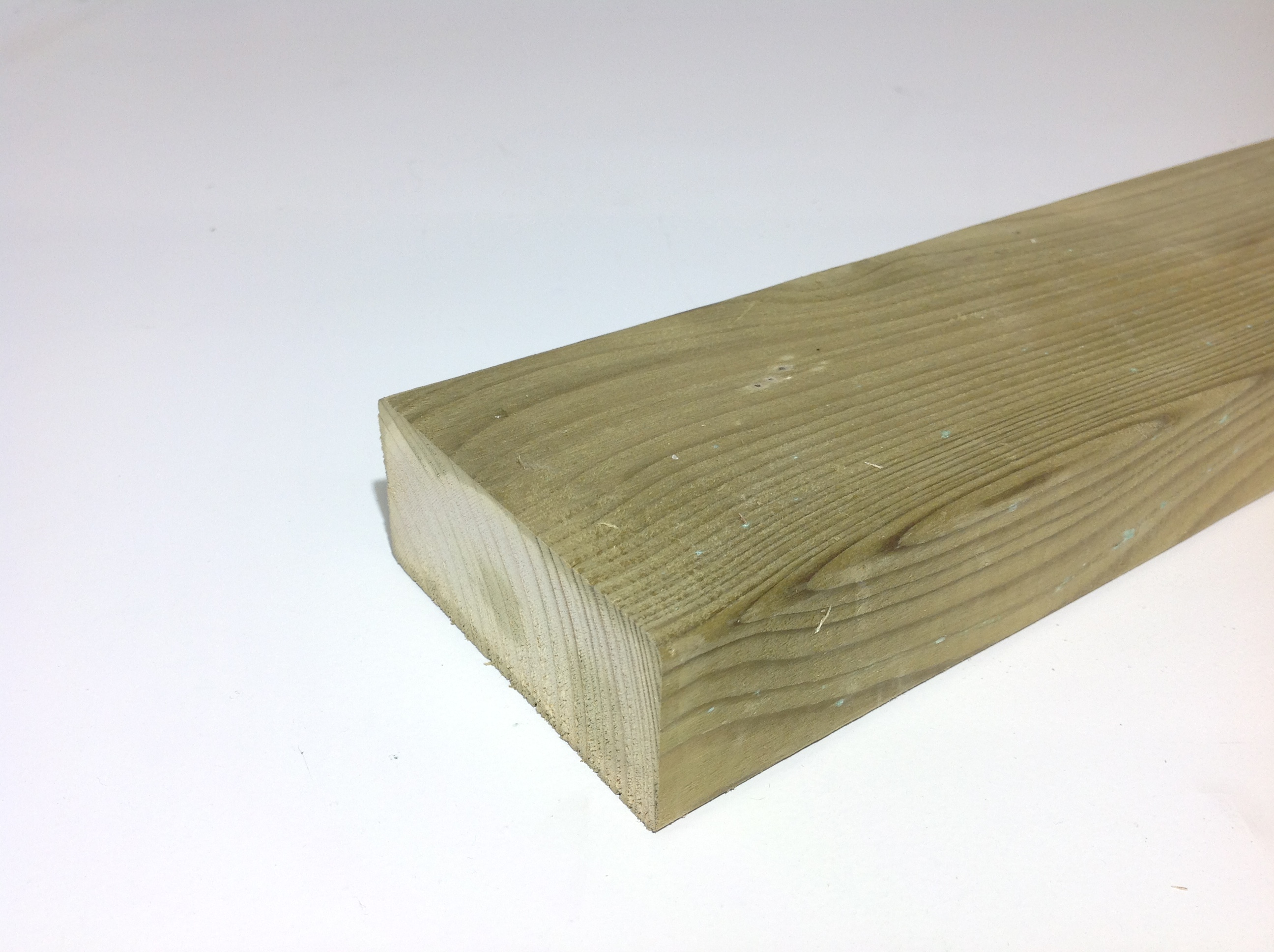 Den tuinhout 38 x 89mm geschaafd afgerond geimpregneerd