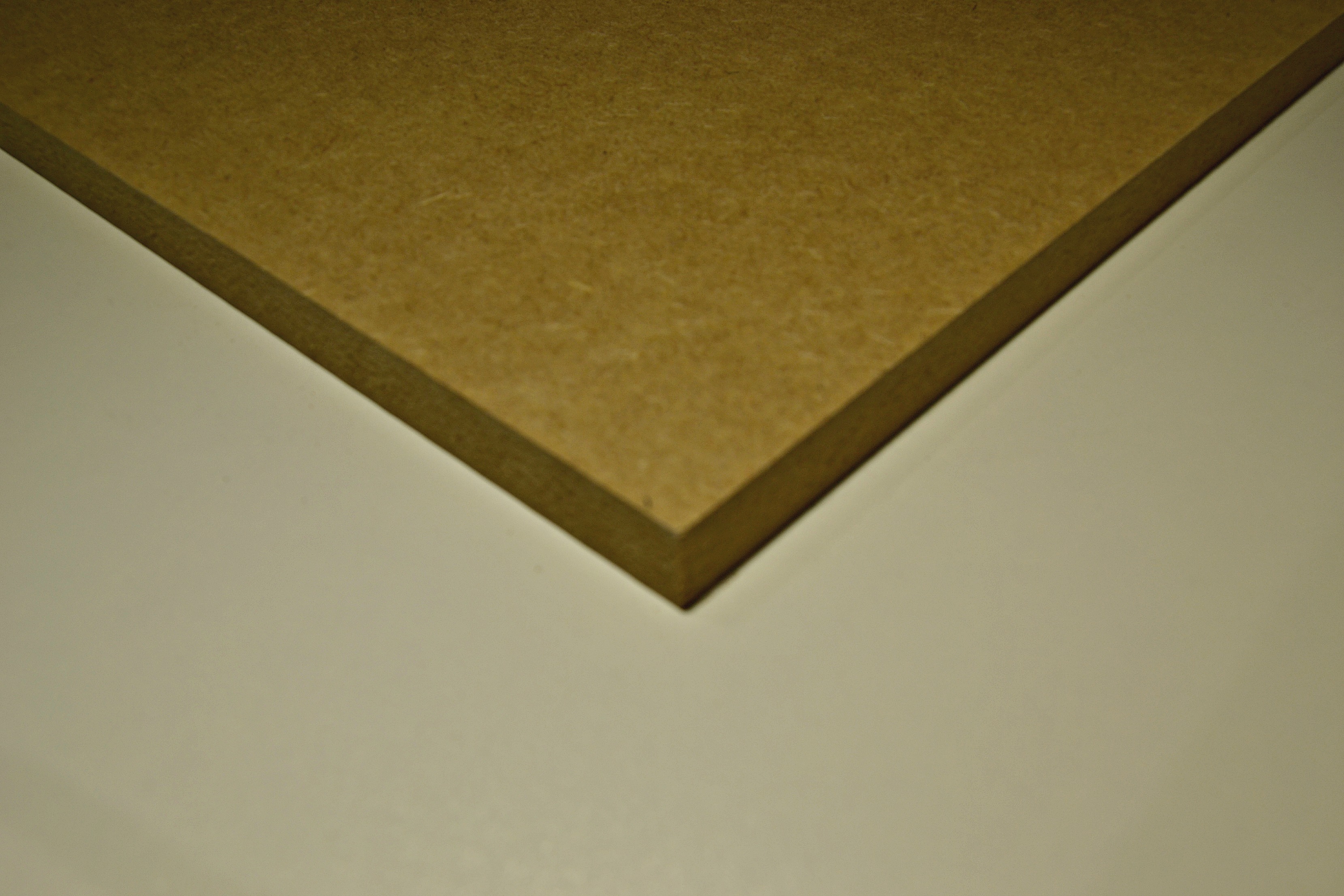 MDF plaat bruin 15mm 244 x 122cm