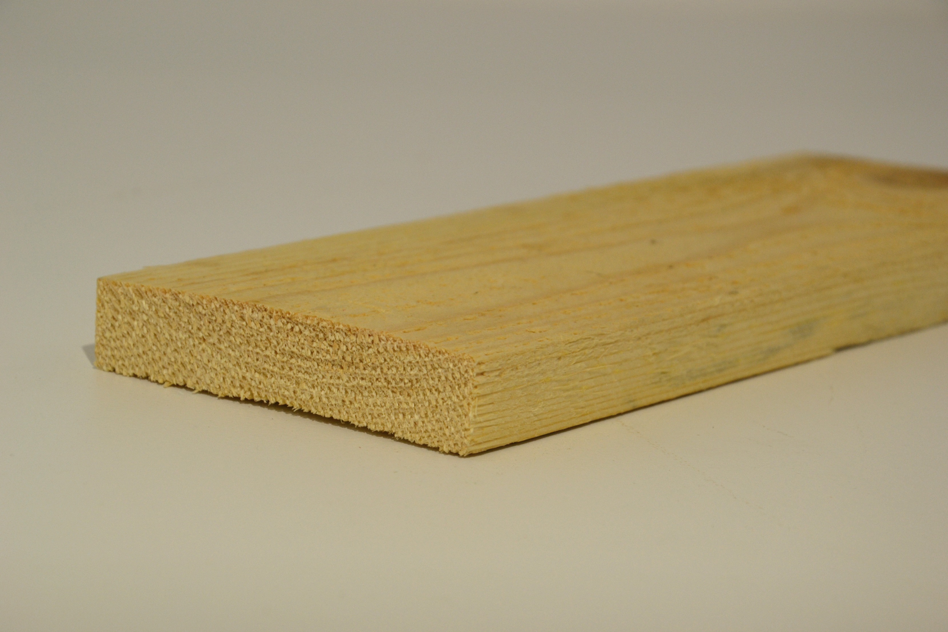 Den timmerhout 19 x 100mm ruw