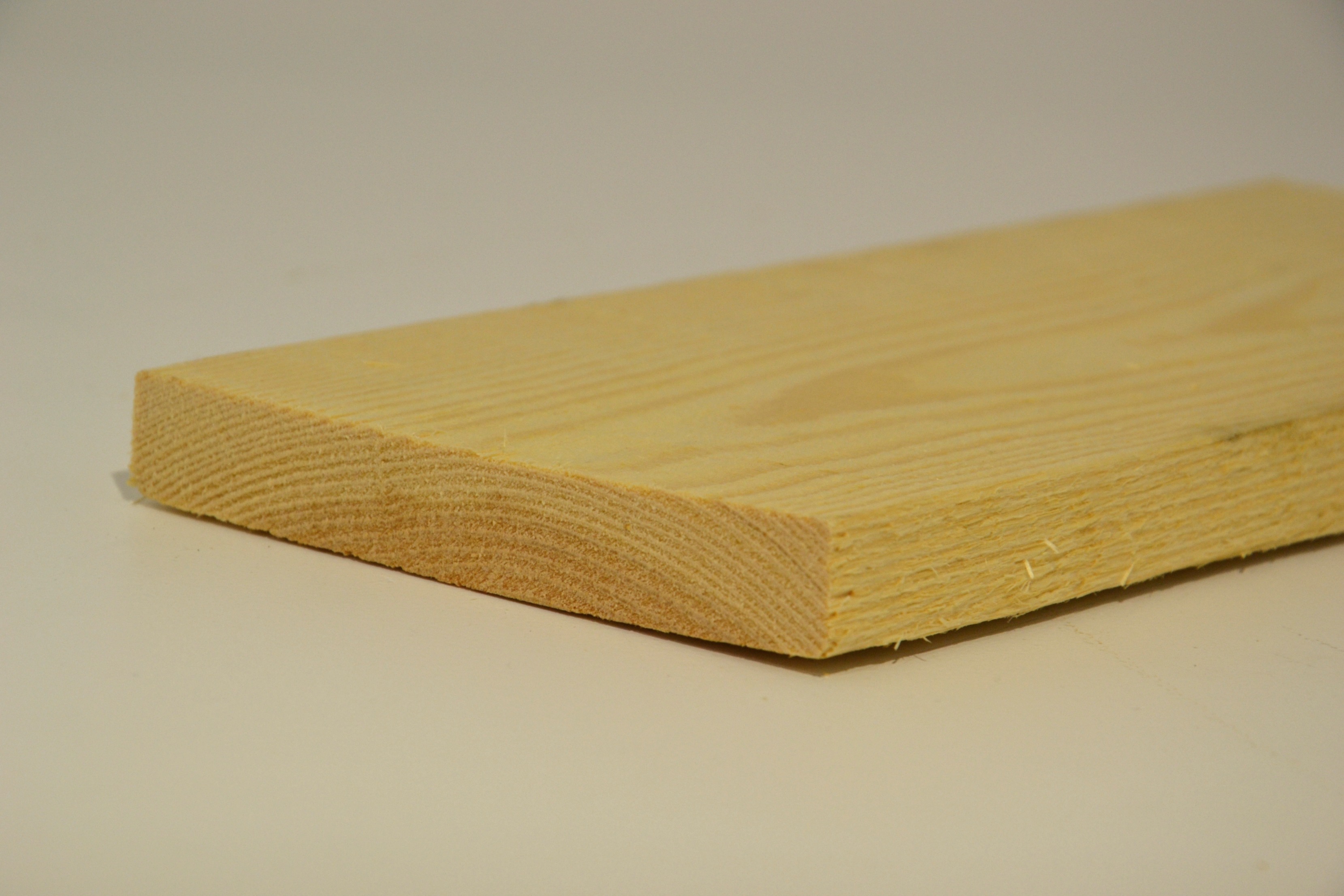 Den timmerhout 19 x 125mm ruw