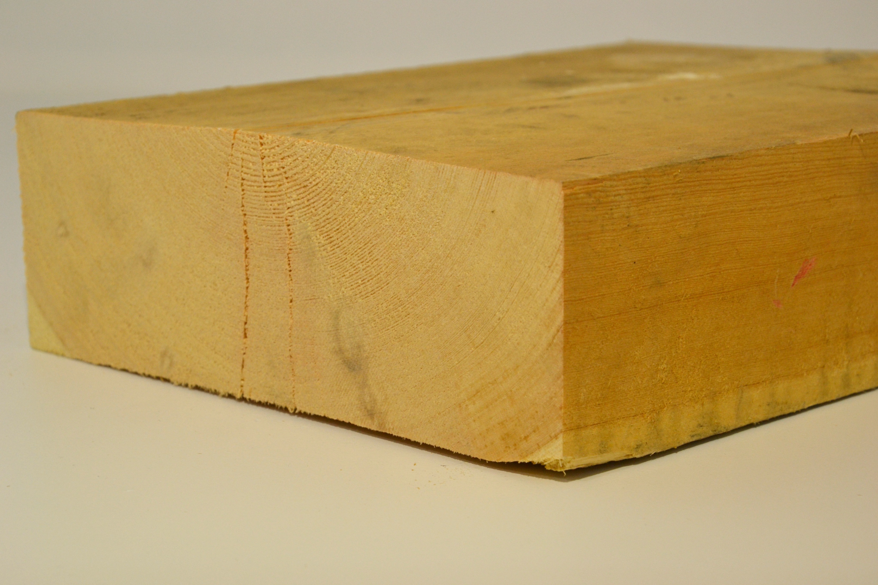 Douglas 100 x 300mm charpenterie (jusqu'à 5.50m)