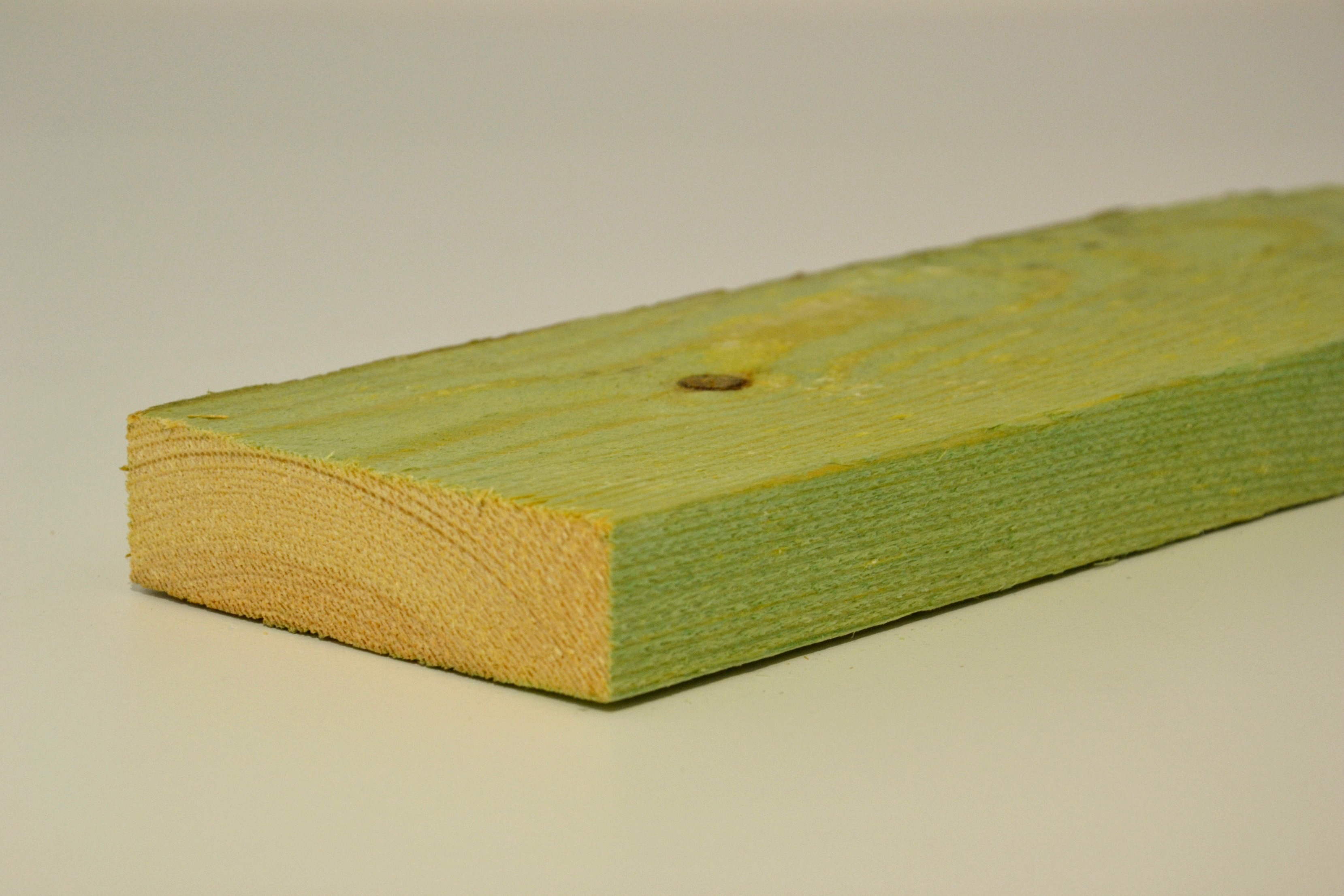 Pin 25 x 100mm bois de construction brut trempé