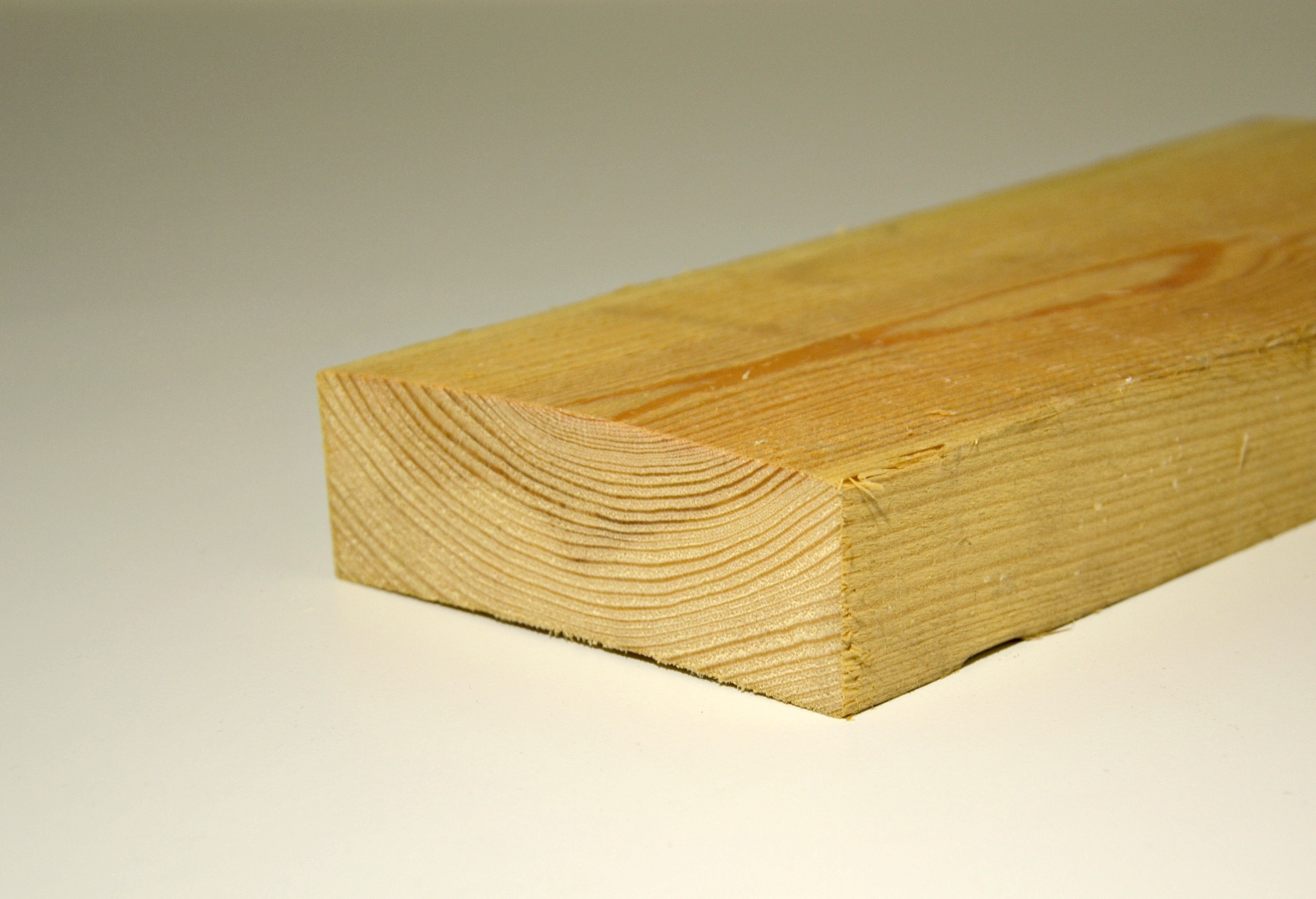 Den timmerhout 38 x 125mm ruw