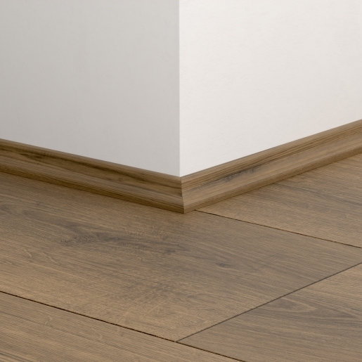 Quick-Step sol stratifié - Moulure 5789 Chêne marron ardent 2400x17x17mm