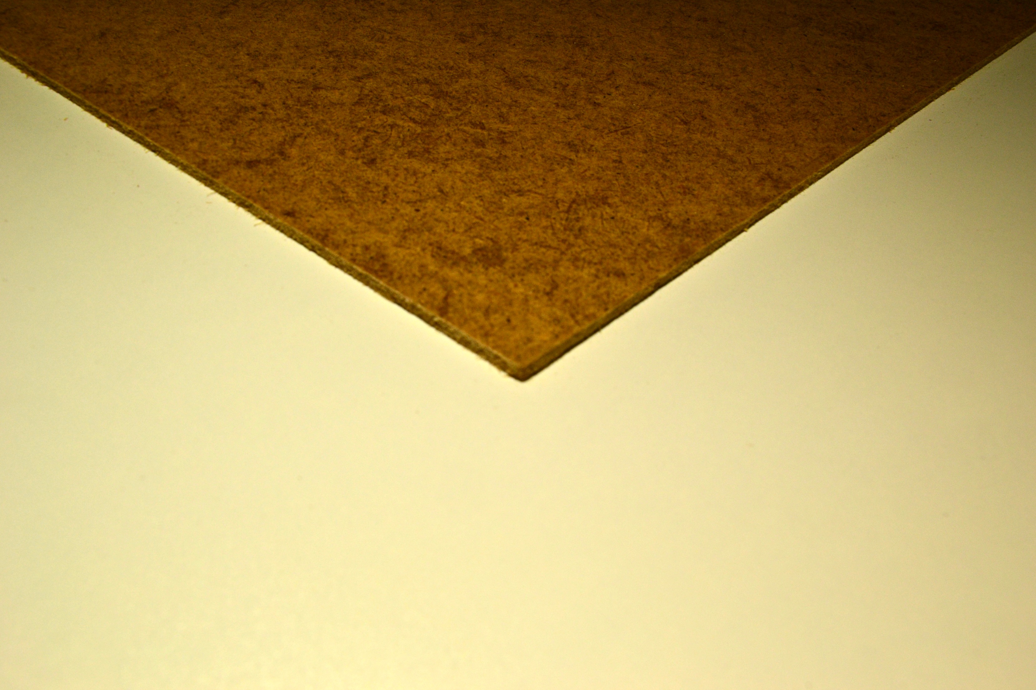 HARDBOARD (UNALIT) 3MM 244 X 122CM
