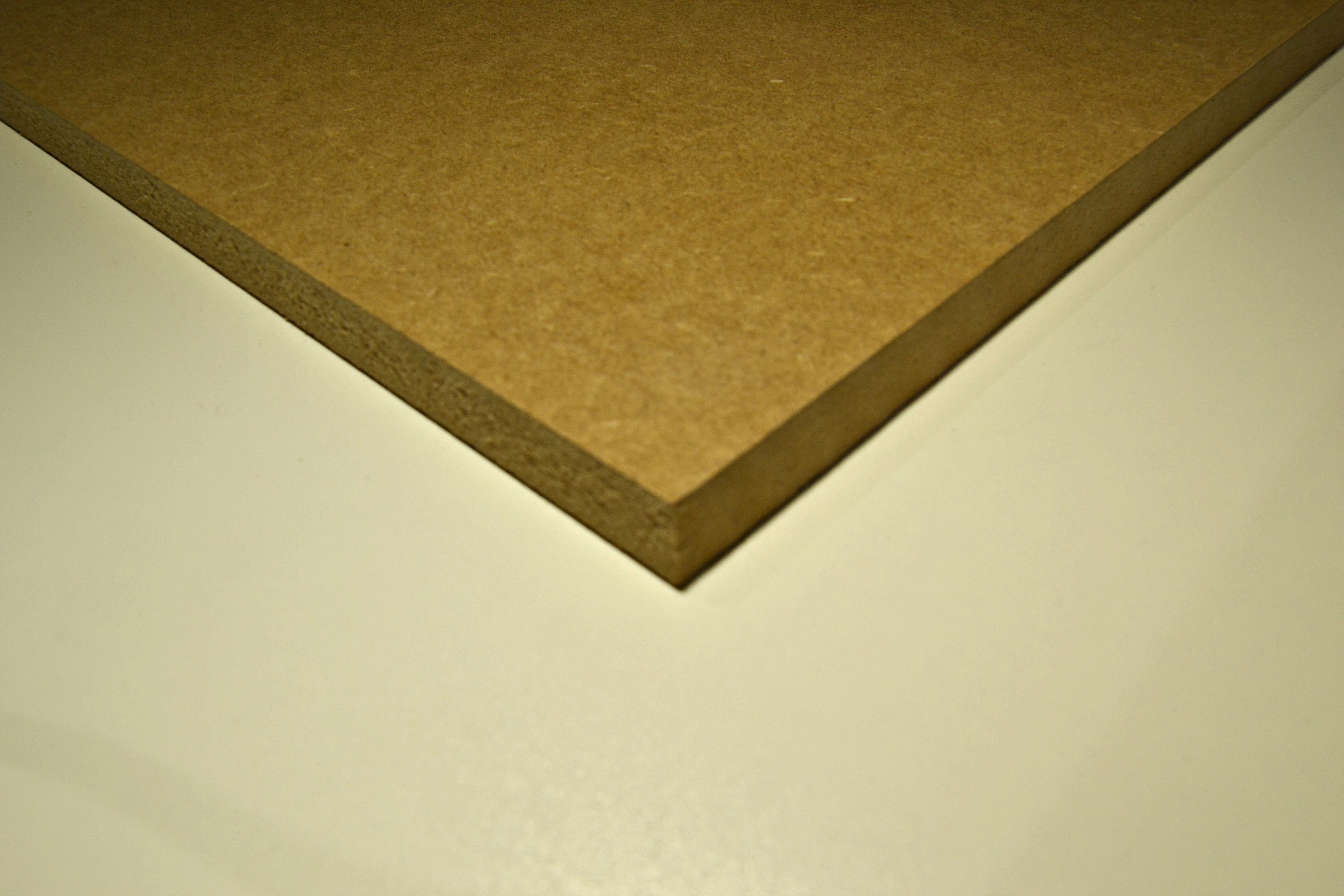 MDF plaat bruin 18mm 244 x 122cm