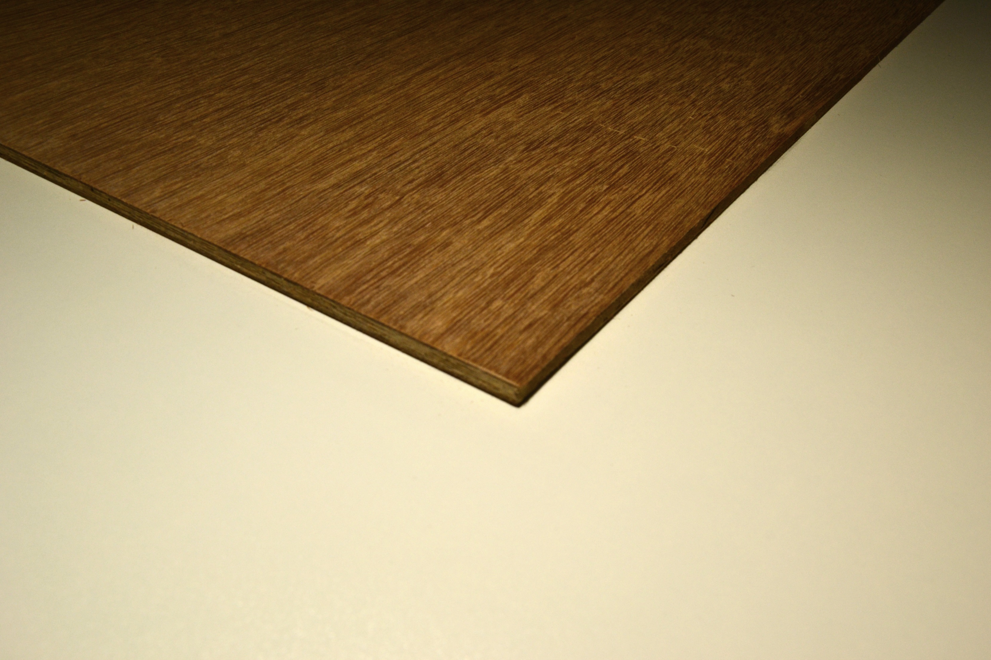 Multiplex panneau WBP 5.5mm 250cm X 122cm