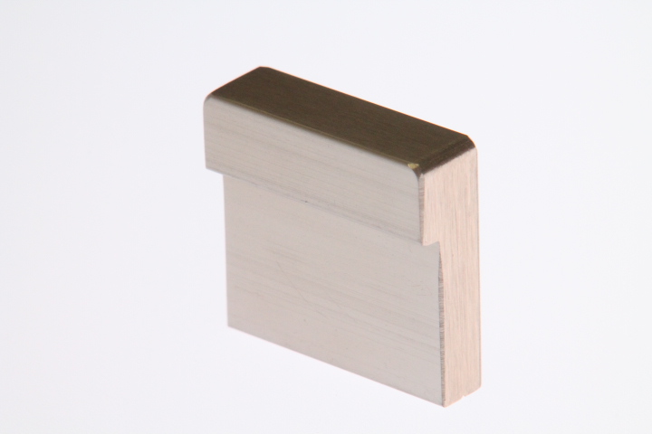 Knop "Moka" CC 16mm aluminium/RVS-look 32x30x10mm