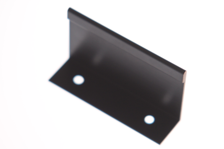 Hoekgreep aluminium/zwart 70x1,6mm schroefafstand 44mm