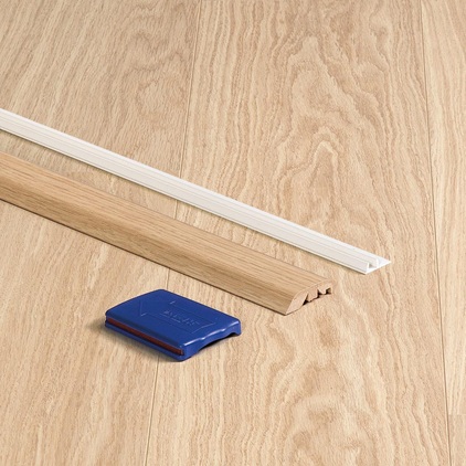 Quick-Step sol stratifié - Profilé Incizo 1854 Chêne tendre clair 2150x48x13mm