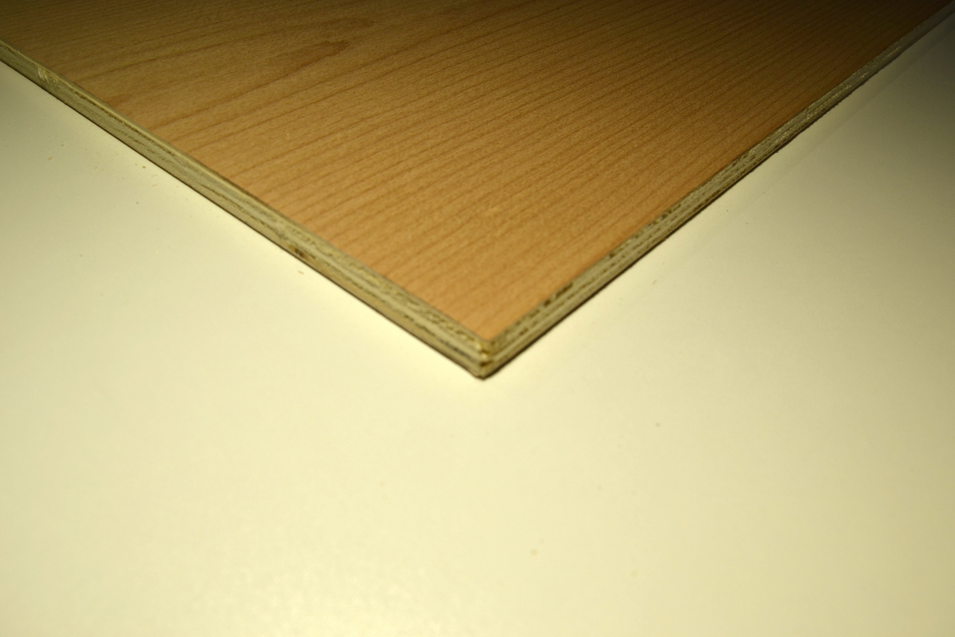 Multiplex hètre 13mm a/b 250 x 122cm (etuvé)