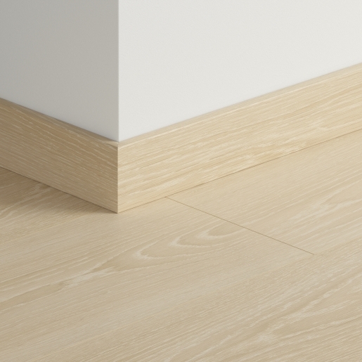 Quick-Step sol stratifié - Plinthe standard 5799 Chêne beige givré - Pack 6 pièces