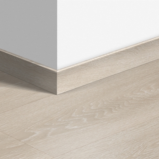 Quick-Step sol stratifié - Plinthe standard 3554 Chêne de la Vallée beige clair - Pack 6 pièces
