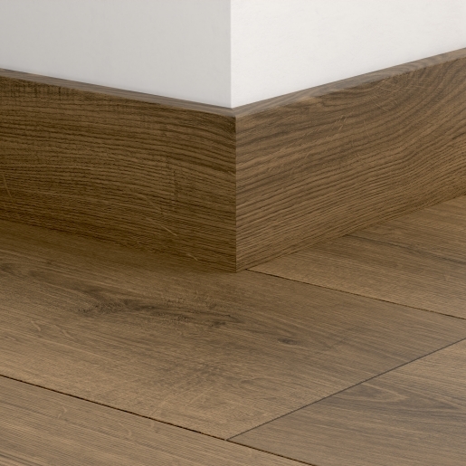 Quick-Step sol stratifié - Plinthe parquet 5789 Chêne marron ardent - Pack 6 pièces